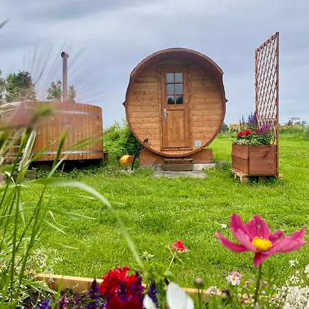 Tagavaelja Talu And Sauna On A Farm B&b, Rural Experience Vakantiehuis