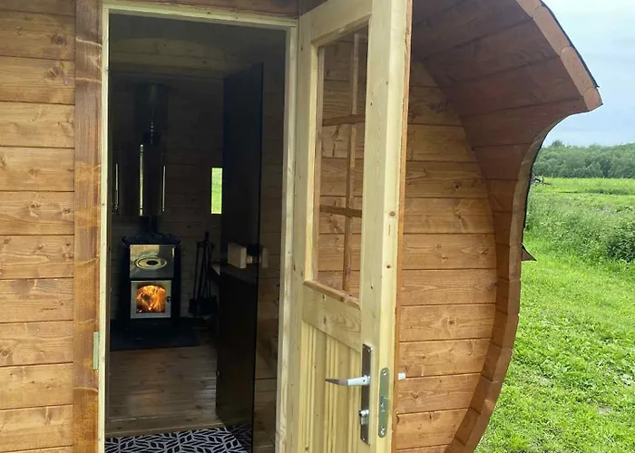 Tagavaelja Talu And Sauna On A Farm B&b, Rural Experience Holiday home Atsalama